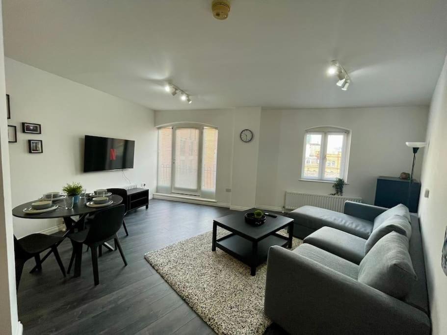 Elegant Belfast City Centre Apt Walk Everywhere Exteriör bild